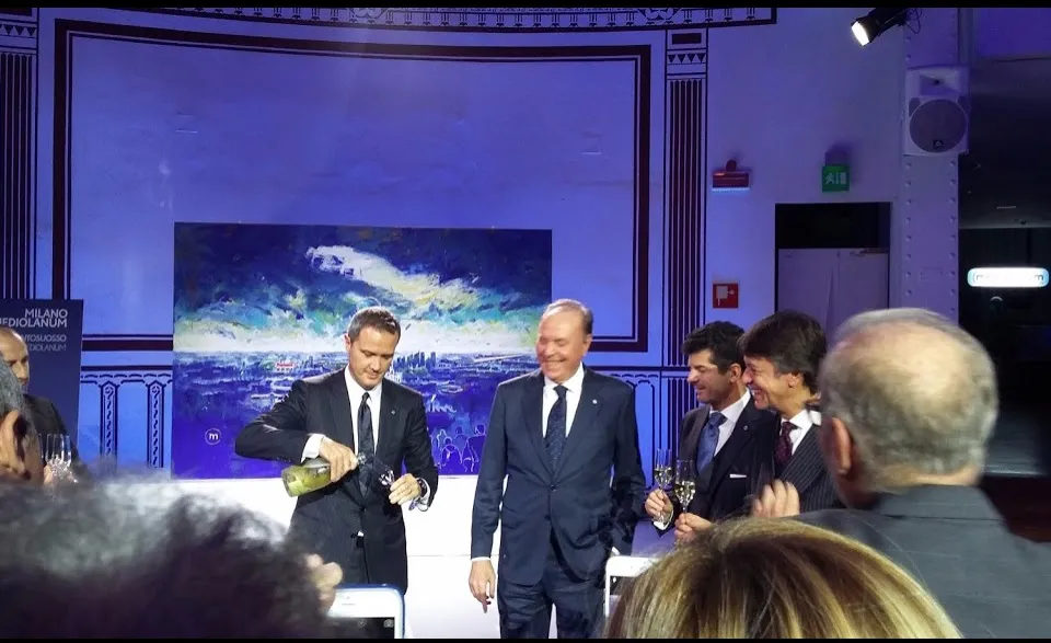 Francesco Santosuosso, Convention mediolanum con dipinto finale