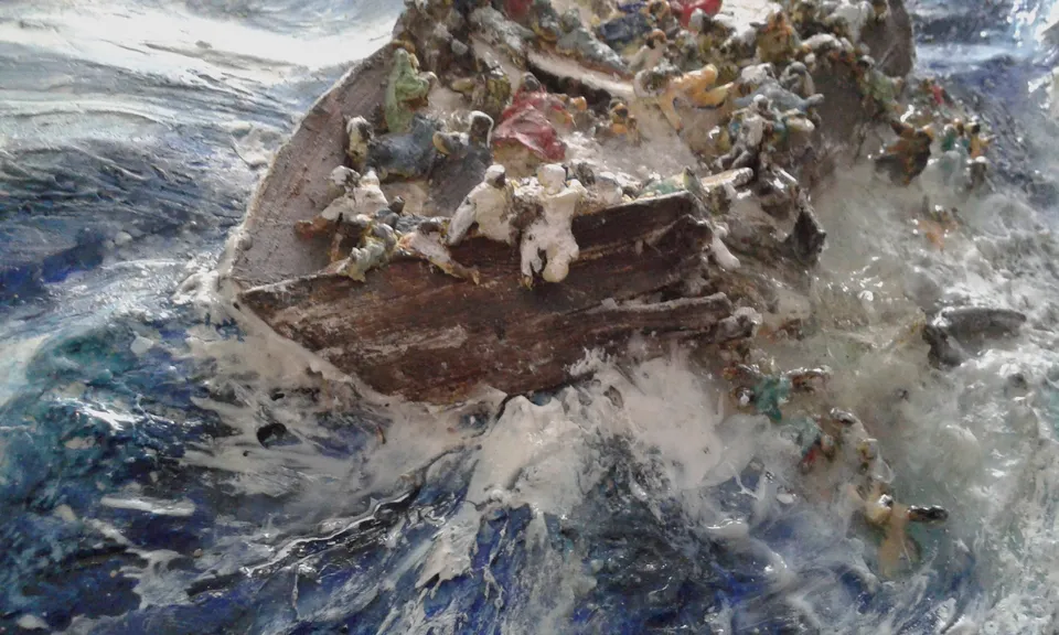 Francesco Santosuosso, Particolare 3 dell'opera intitolata NAUFRAGIO, 2016, bassorilievo, 50×120 cm